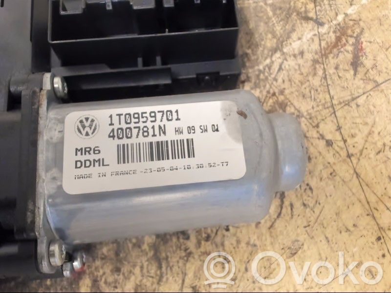 Volkswagen Touran I Silnik regulatora szyby drzwi przednich 