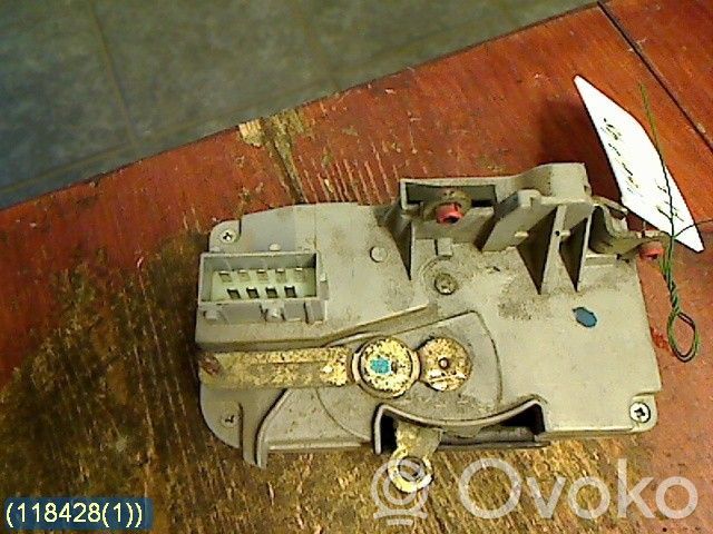 Priekšpusē slēdzene   9136J7,KIEKERT