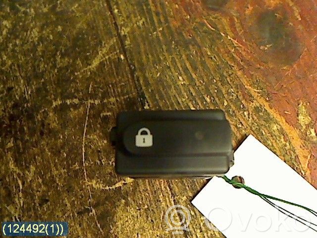 Renault Clio II Central locking switch button 