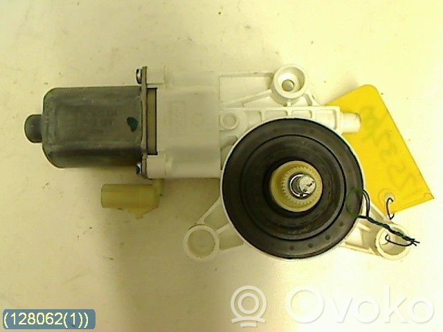 Motor macara geam ușă spate   0130822334BOSCH