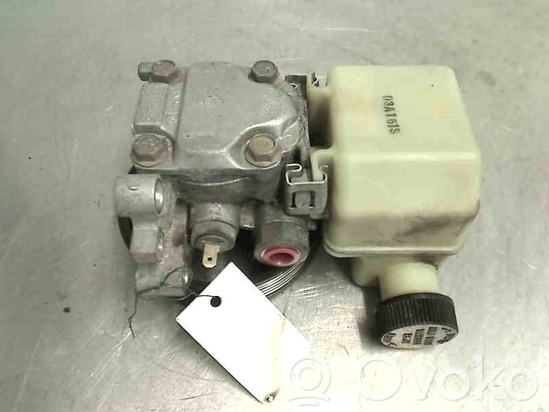 Ohjaustehostimen pumppu   GJ6E32650F,3122303E,GJ6E