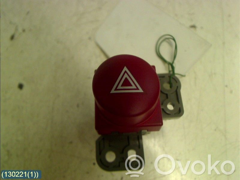 Hazard light switch   83037AG010
