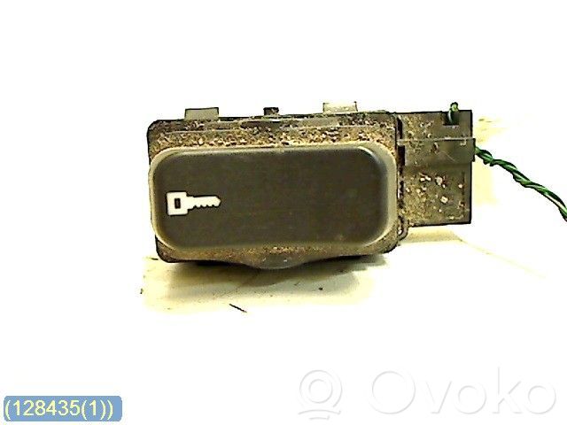 Central locking switch button   4617593,W732KALPS