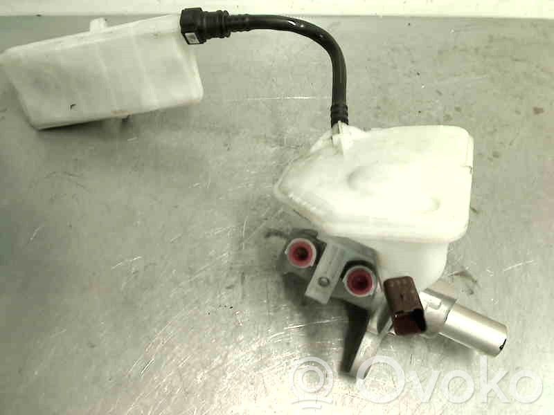 Pääjarrusylinteri   4601V1,0204254242BOSCH