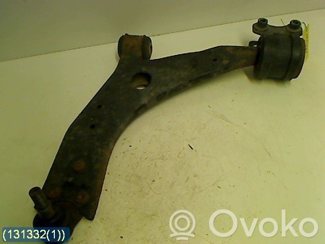 Ford Focus Basculă inferioară față 