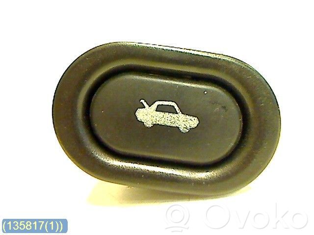 Tailgate/boot open switch button   4733440,156796IR