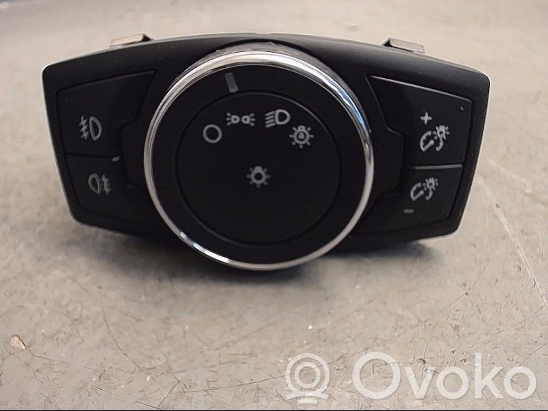 Ford Focus Light switch 
