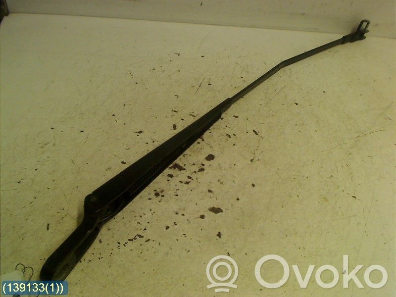 Citroen C5 Front wiper blade arm 