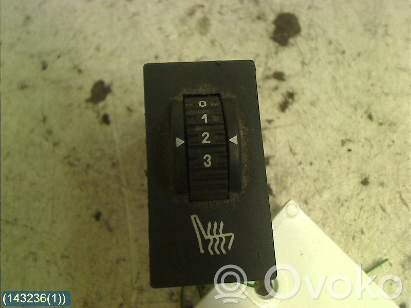 Citroen C4 I Seat heating switch 