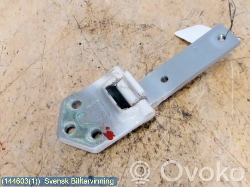 Volkswagen Caddy Rear door upper hinge 