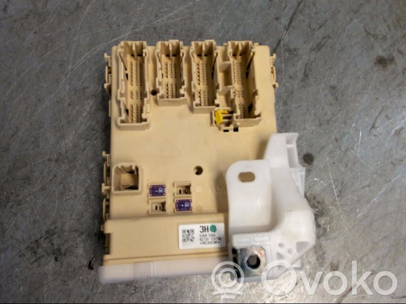 Ramka / Moduł bezpieczników   8273012X7089221,63583366,8273012X70A89221