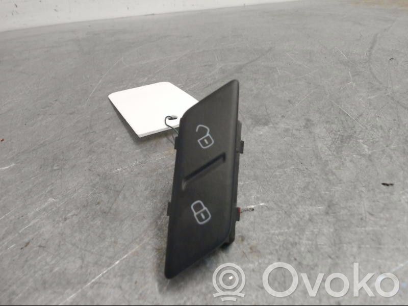Volkswagen Caddy Central locking switch button 