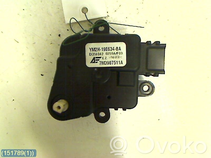 Silniczek nagrzewnicy nawiewu klimatyzacji A/C   YM2H19E634BA,D314042,7M3907511A