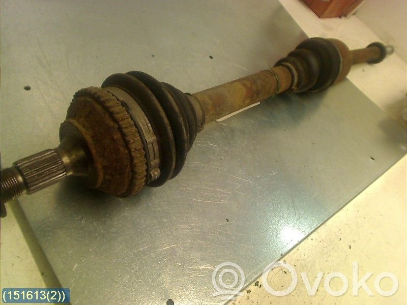 Etuvetoakseli   32736T