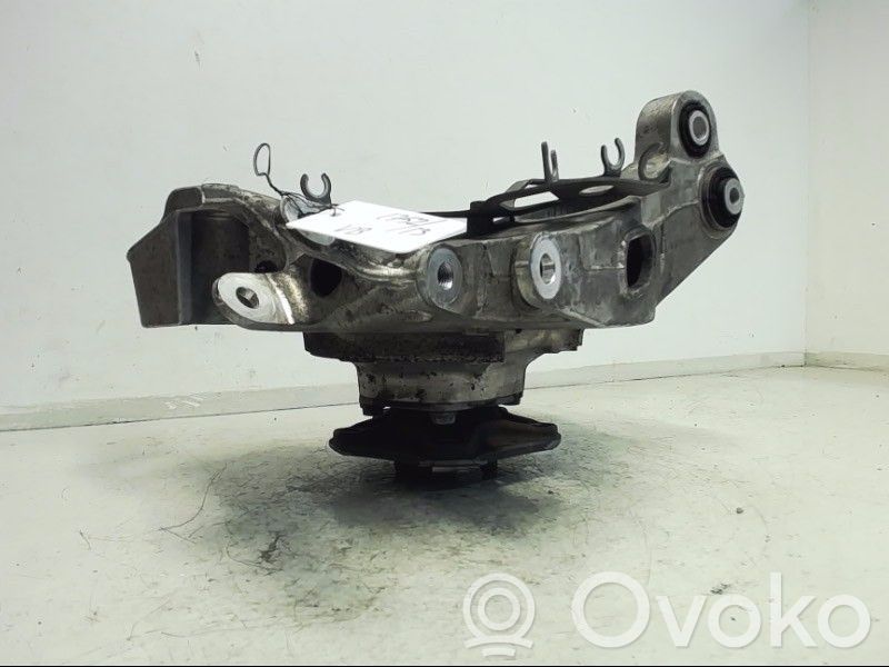 Cubo de rueda delantera   99133111104