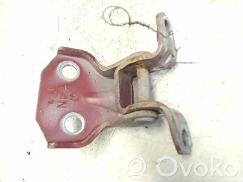 Subaru Outback Zawias górny drzwi przednich 
