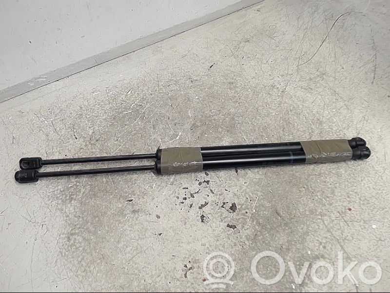 Volkswagen Touran I Muelle amortiguador puerta trasera