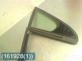 Ventanilla de ventilación de la puerta delantera cuatro puertas   9202R3