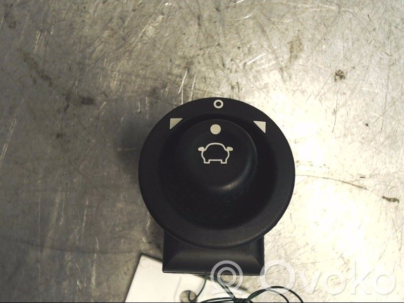 Wing mirror switch   4495427,93BG17B676BB