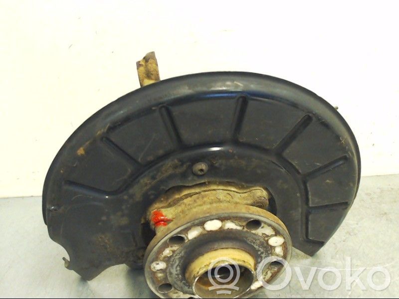 Achsschenkel vorne   1K0407256AA