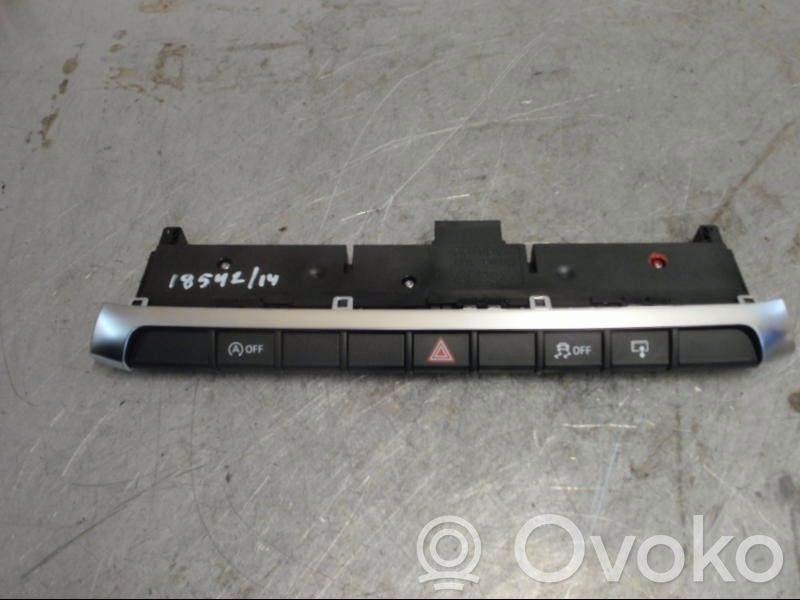 Hazard light switch   8V0925301CD,10026768,8V0925301CD