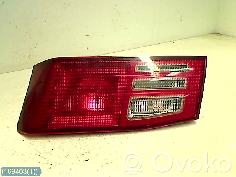 Mitsubishi Galant Takaluukun takavalot 