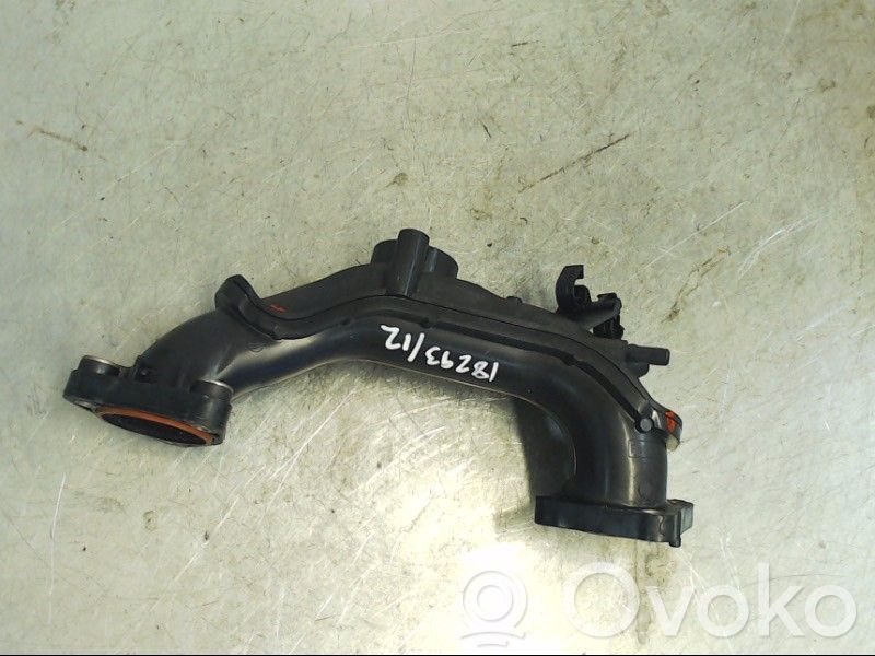 Peugeot 208 I Air filter box 