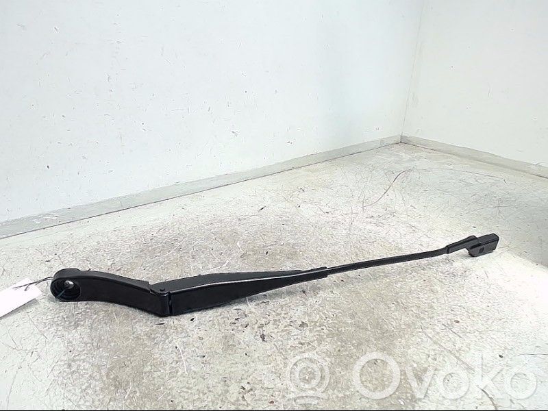 Peugeot 308 Etupyyhkimen sulan varsi 