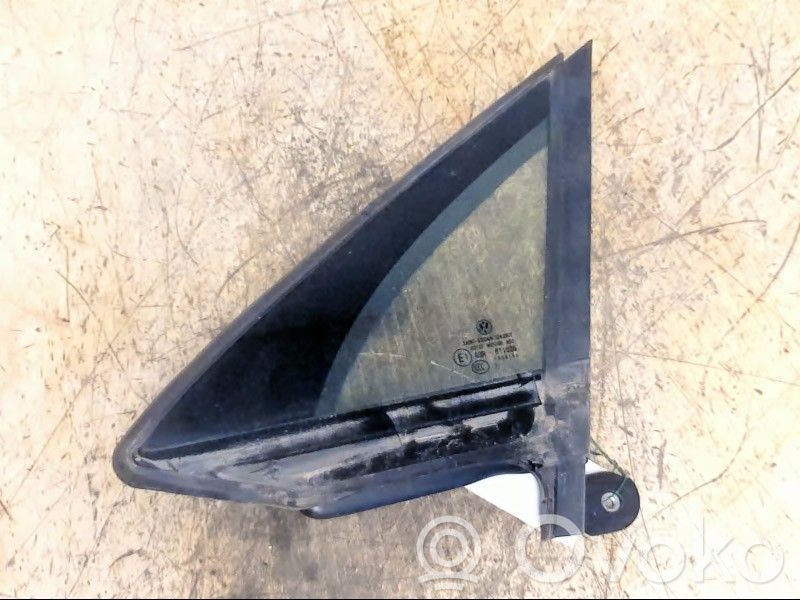 Volkswagen PASSAT B8 Geam ventilare ușă față patru uși 