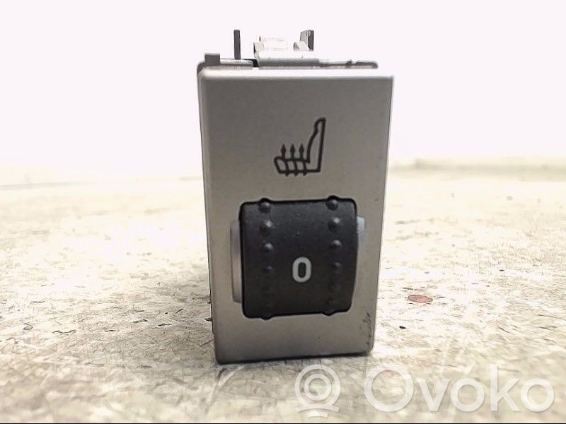 Ford Kuga I Seat heating switch 