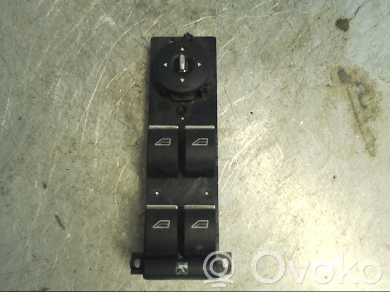 Electric window control switch   1547152,03188100LK,8M5T14A132AC