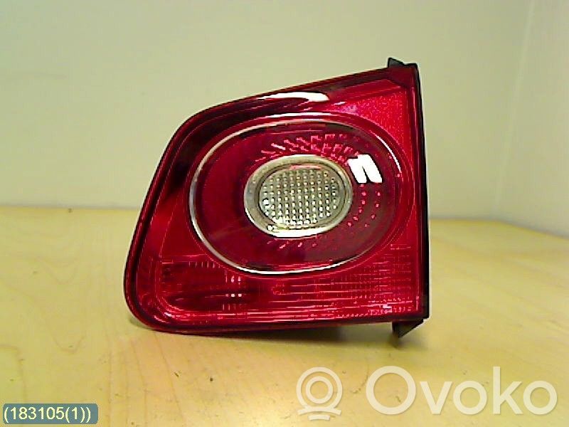 Volkswagen Tiguan Tailgate rear/tail lights 