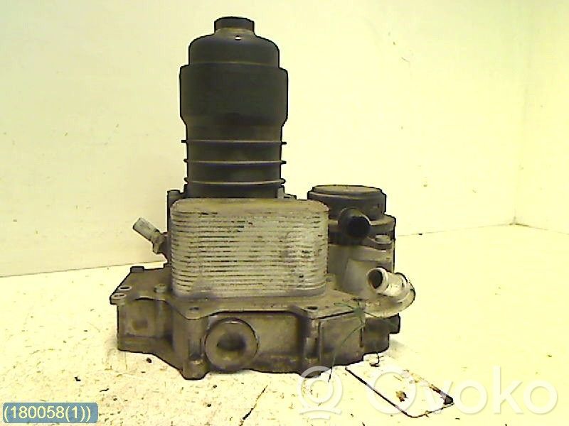 Audi Q7 4M Oil filter mounting bracket 