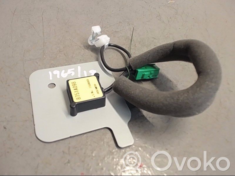 Mitsubishi Outlander Antena de radio 