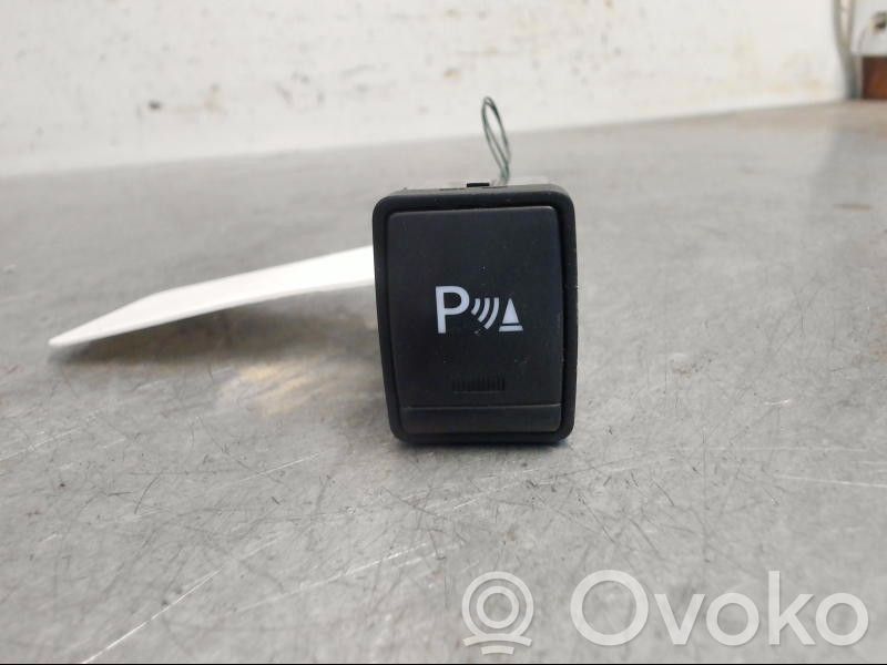 Nissan X-Trail T32 Interruptor del sensor de aparcamiento (PDC)