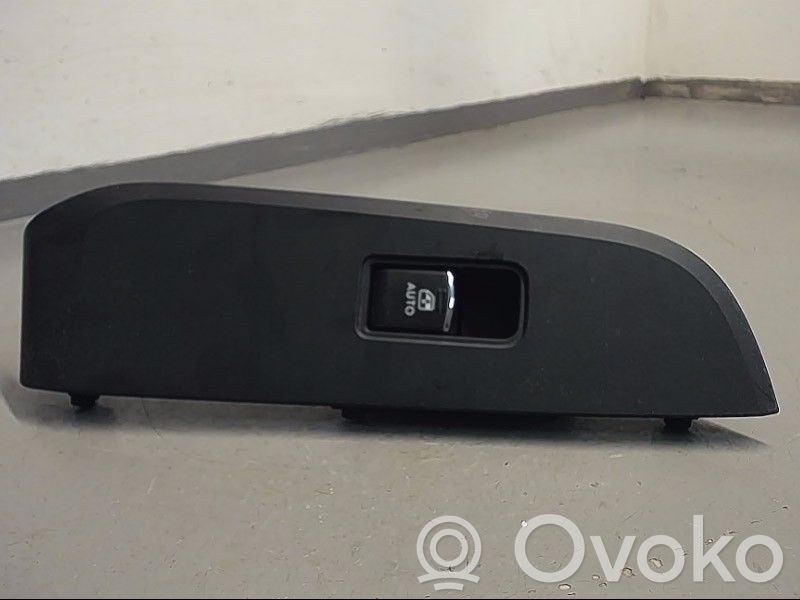 Electric window control switch   83071AL060,83071AL060