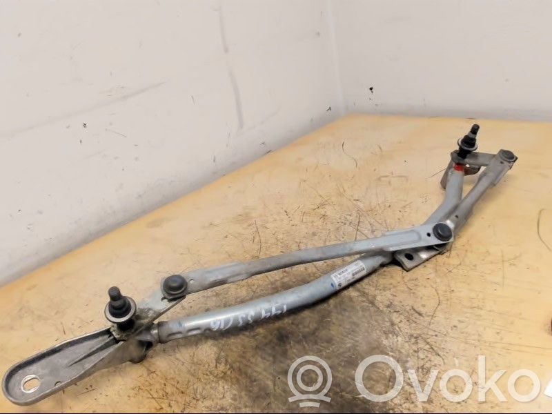 BMW 5 F10 F11 Tiranti del tergicristallo anteriore 