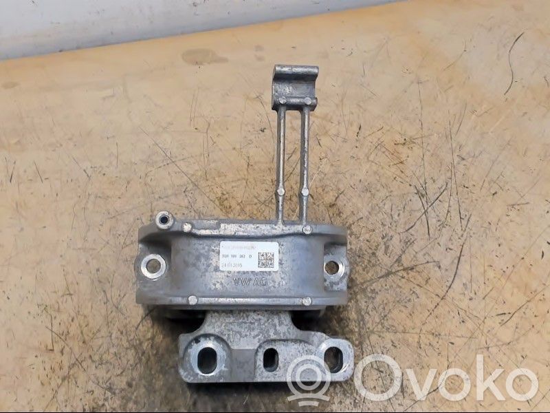 Volkswagen PASSAT B8 Engine mounting bracket 
