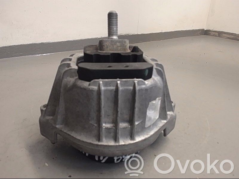 BMW 1 E81 E87 Engine mounting bracket 
