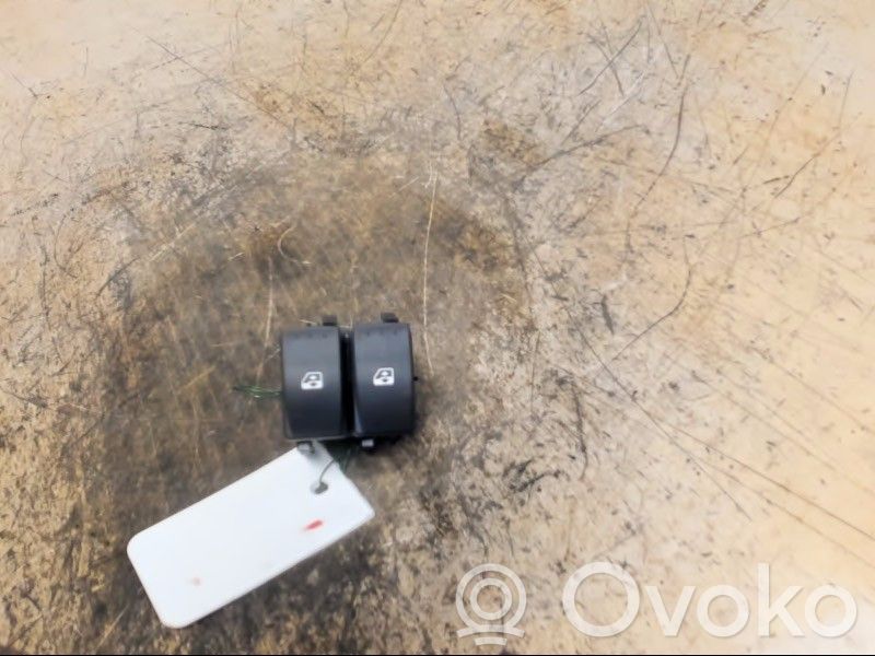 Opel Movano B Electric window control switch 