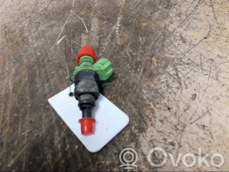 Inyector de combustible   A2710780549,2710780549