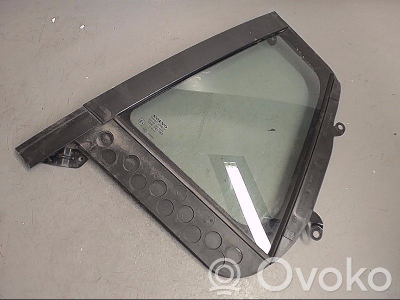 Volvo V60 Ventanilla de ventilación de la puerta trasera 