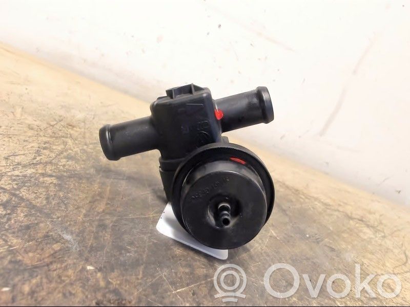 Audi A5 8T 8F Supapă control încălzitor lichid răcire 