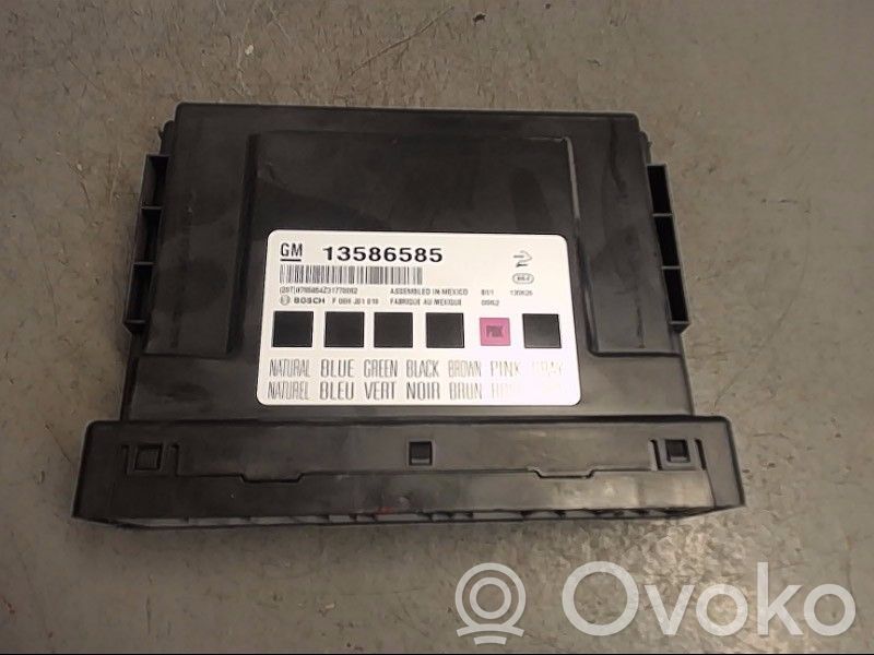 Opel Insignia A Comfort/convenience module 