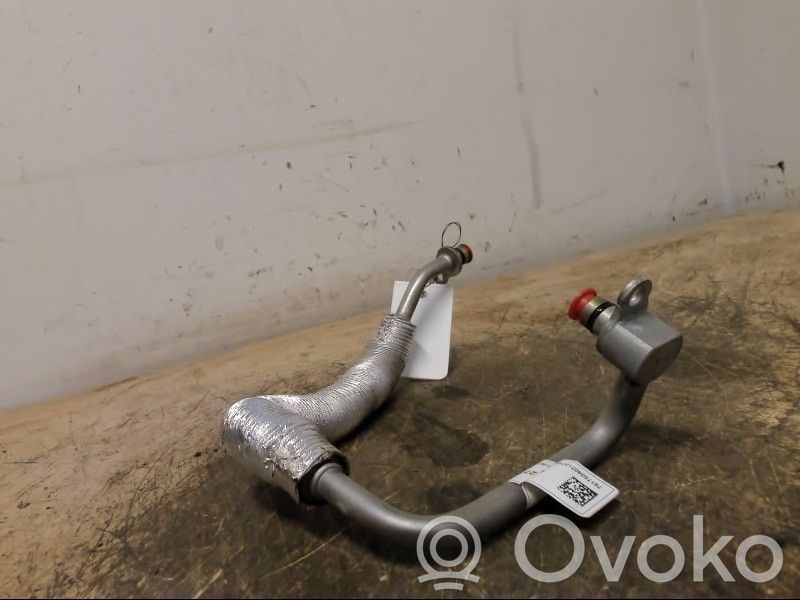 BMW 5 G30 G31 G38 Tubo flessibile mandata olio del turbocompressore turbo 