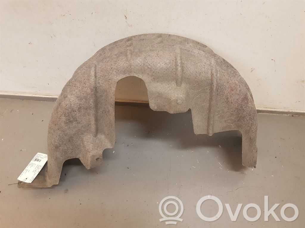 Volkswagen Golf VII Nadkole przednie