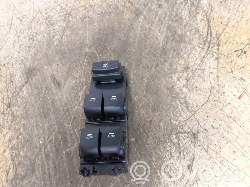Hyundai i30 Electric window control switch 