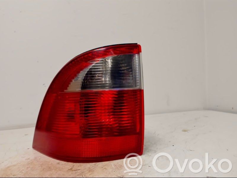 Saab 9-5 Lampă spate în caroserie 