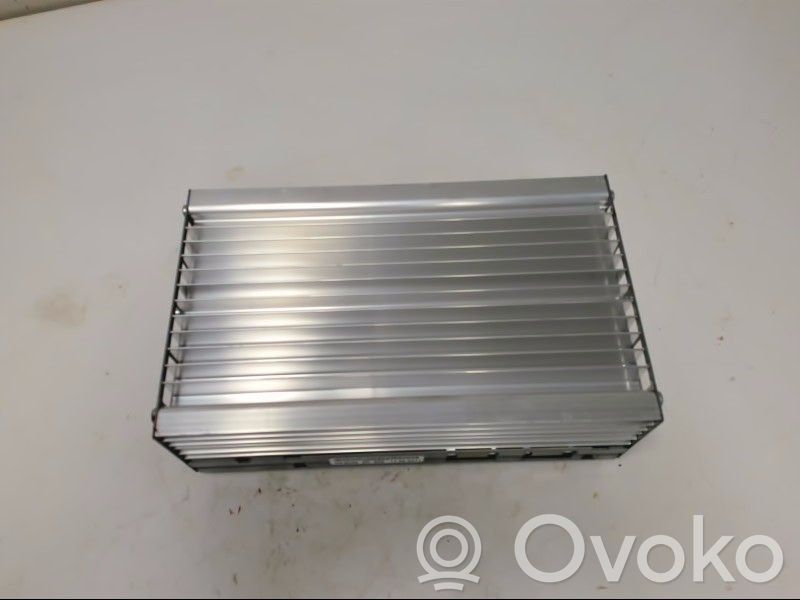 BMW 5 F10 F11 Wzmacniacz audio 