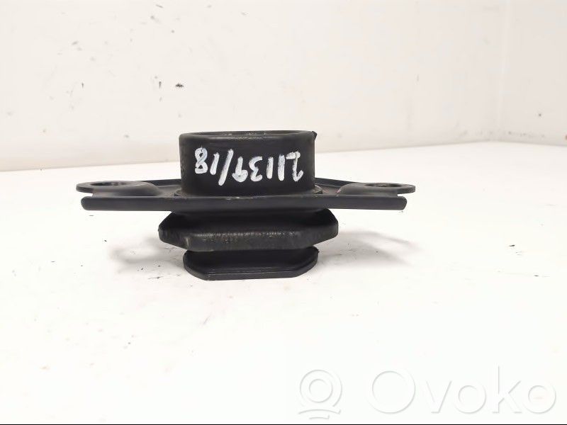 Engine mount bracket   1122000Q0F